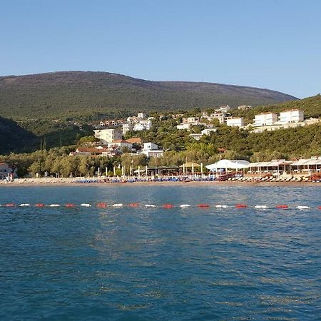 Apartmani Lazarevic Luštica Esterno foto