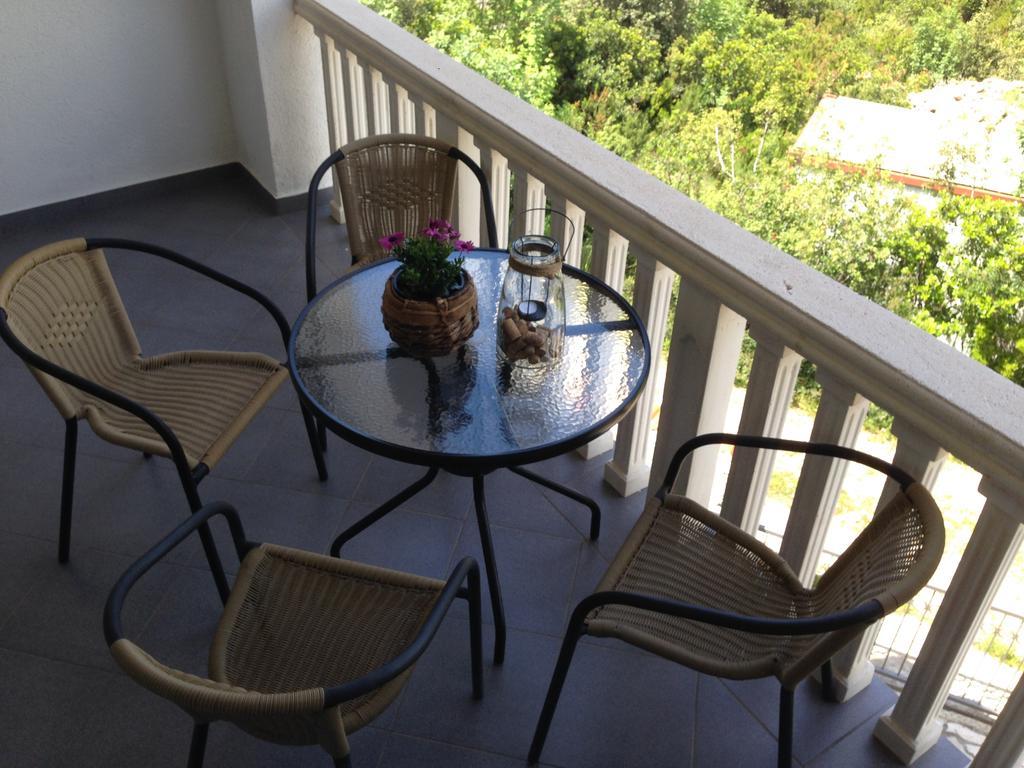 Apartmani Lazarevic Luštica Esterno foto